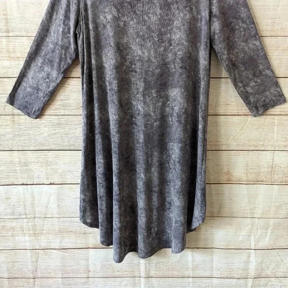 LOGO Layers Lori Goldstein Size S Distressed Print High-Low Hem Knit Tunic Top - Picture 10 of 11